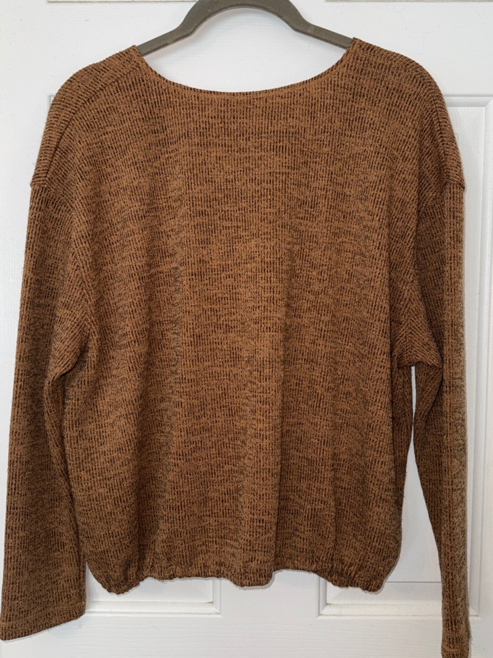 Max Studio V-Neck Top - Picture 3 of 3